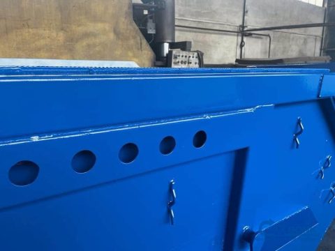 Absetzmulde 7 m³ DIN 30720-1 — seitliche Verstärkung im Detail
